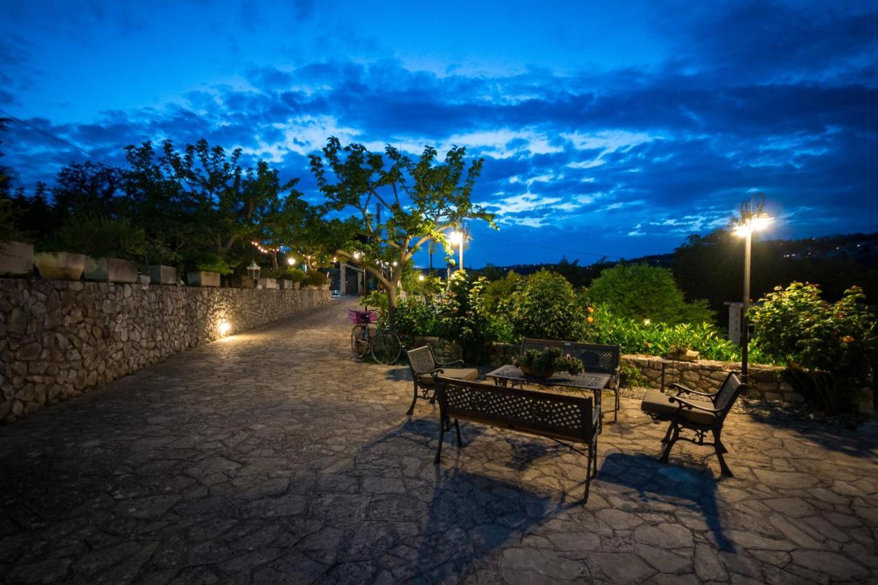 Villa Giacomina Fasano Bagian luar foto